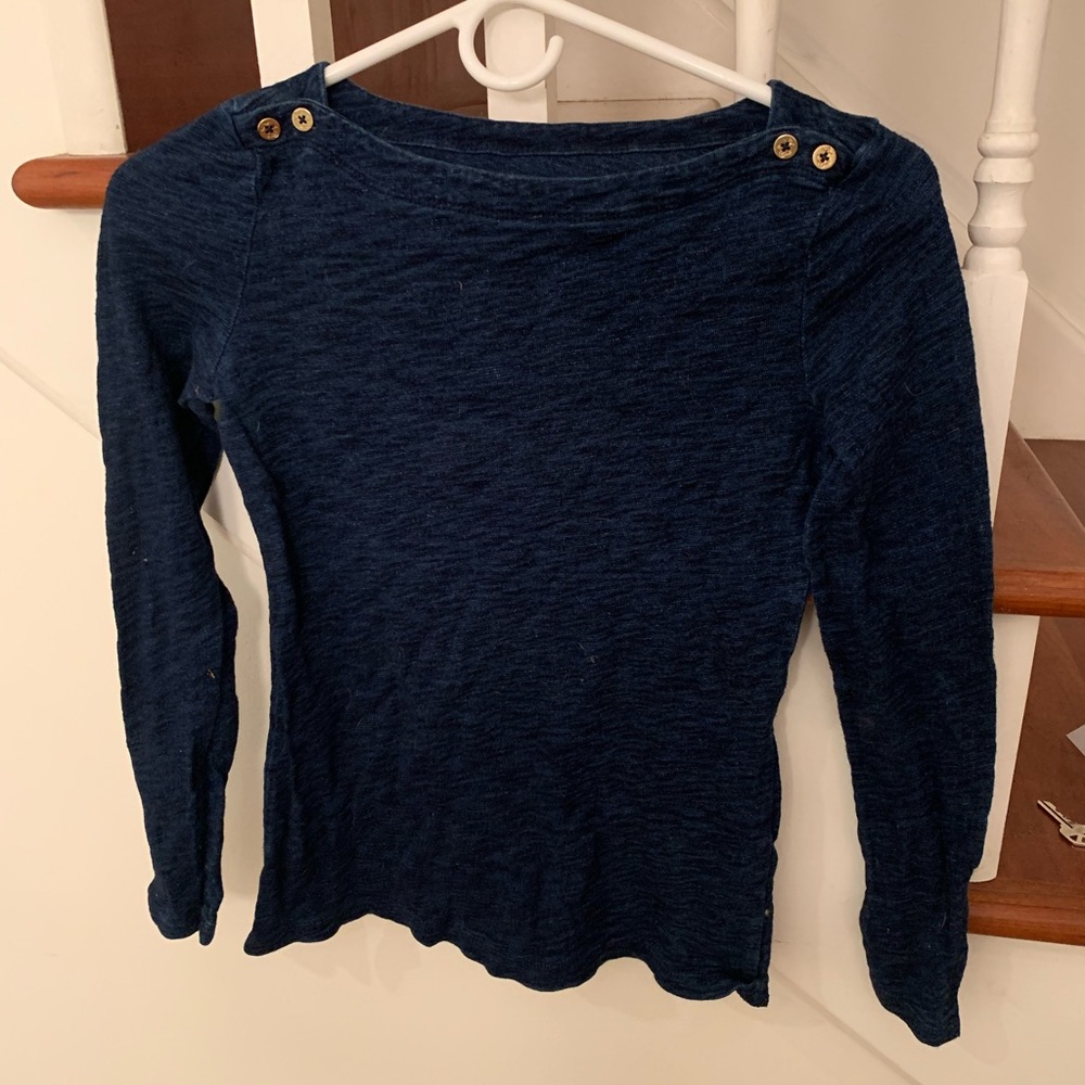 Navy J. Crew painters tee with gold shoulder detail!